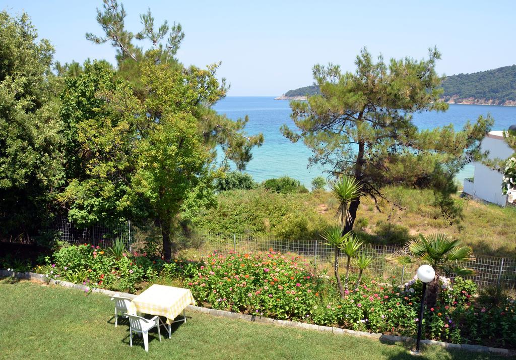 Pension Giannis Αdults Only Koinira Exterior foto