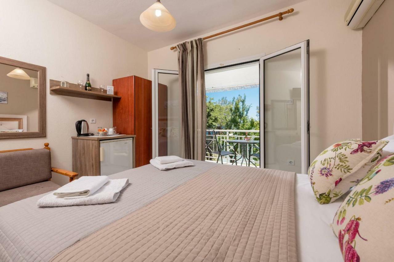 Pension Giannis Αdults Only Koinira Exterior foto