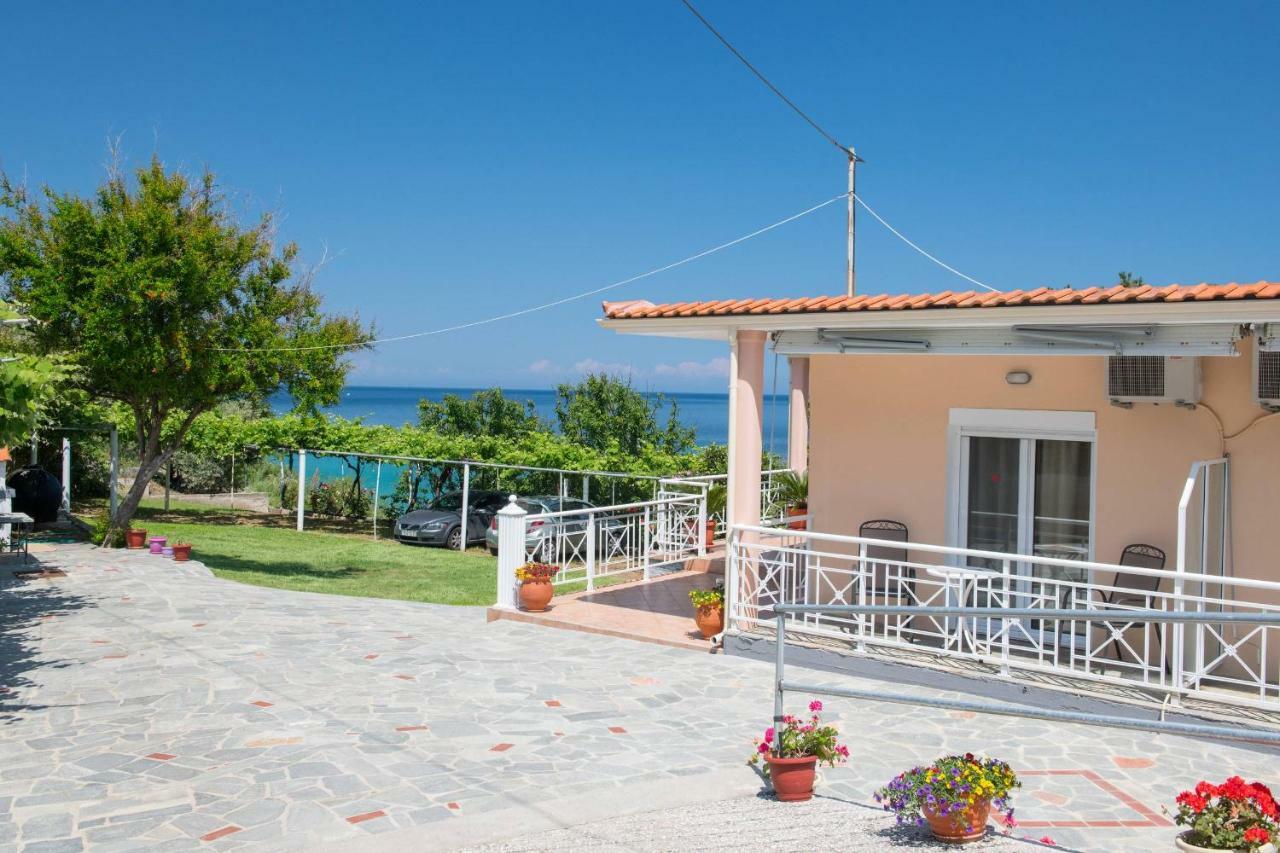 Pension Giannis Αdults Only Koinira Exterior foto