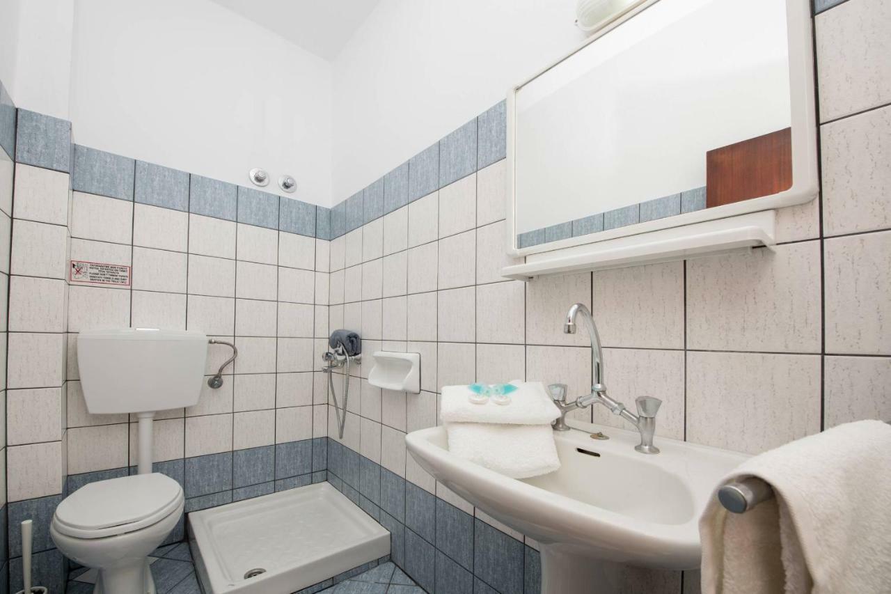 Pension Giannis Αdults Only Koinira Exterior foto